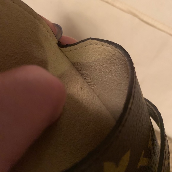 ‼️SOLD‼️ LV Sunglasses Case Monogram - Picture 4 of 5